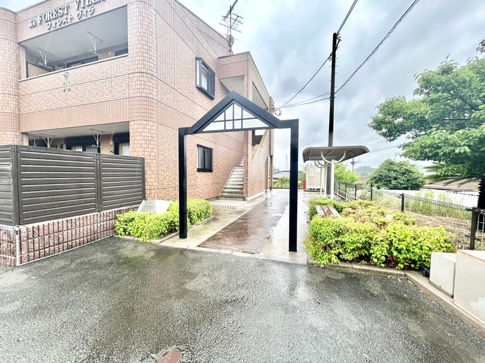 エントランス部分 フォレストヴィラ
