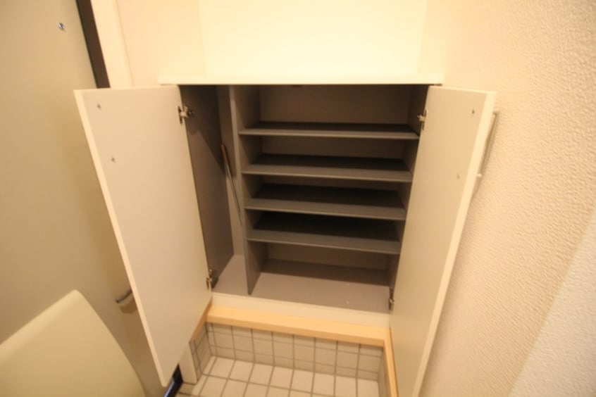 靴箱 クラヴィエ西宮市