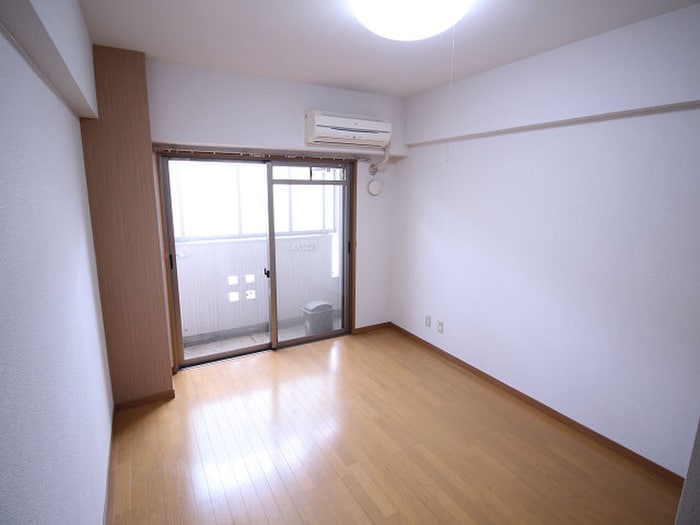 居室 吉野町ワンル－ムマンション