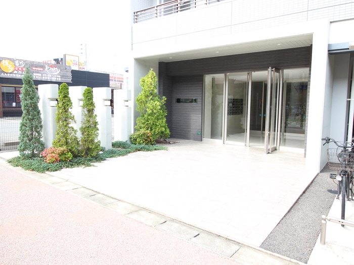 エントランス部分 クレシア弐番館