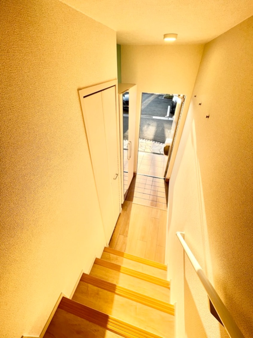 玄関 アデニウム錦水