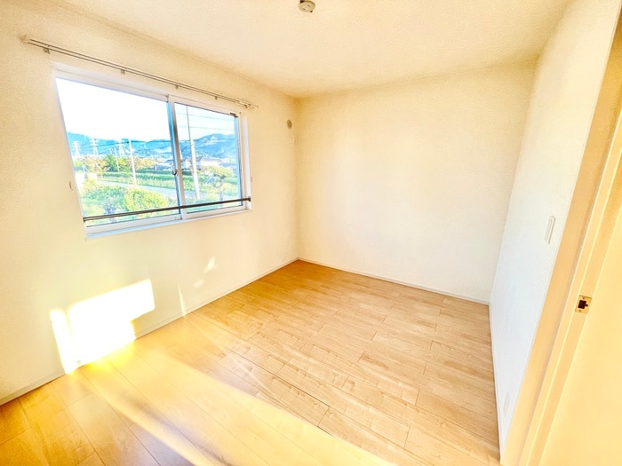 内観写真 アデニウム錦水