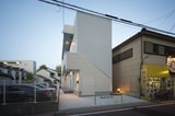 グランソレイユ竹下駅前