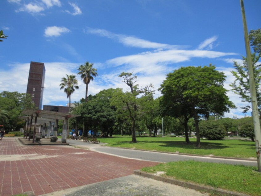 須崎公園(公園)まで400m シティベ－ル須崎