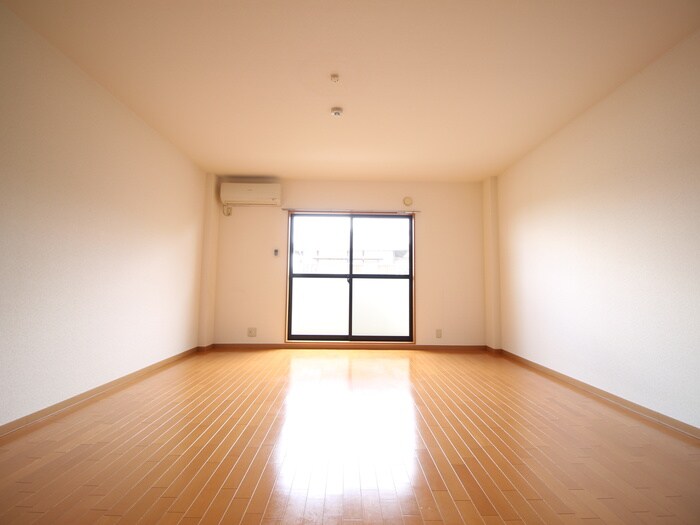 居室 サンパワ－Ⅲ