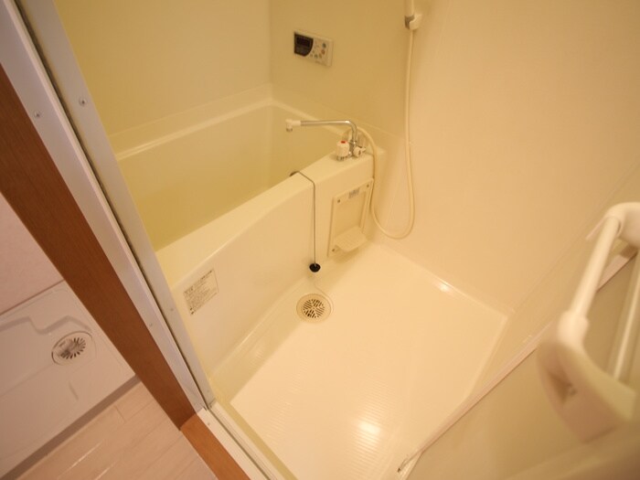バス／シャワールーム等 サンパワ－Ⅲ