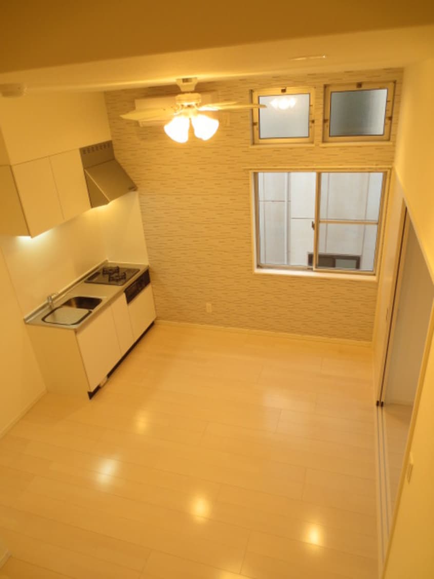 居室 クレストコート福大前