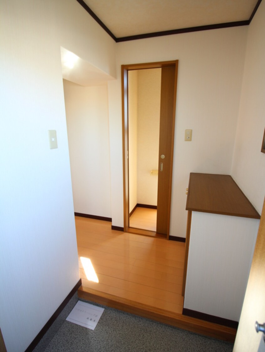 玄関 サングレース徳力