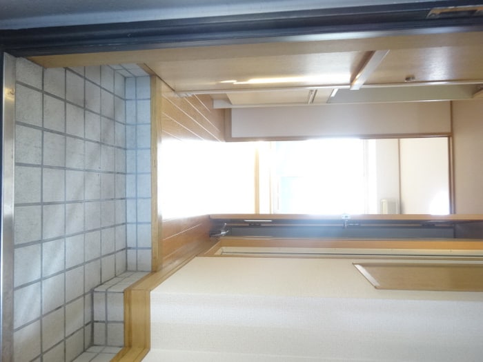 玄関 エステ－トモア舞鶴