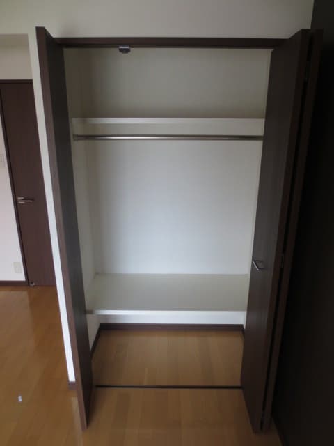 収納 サムティタワーズ愛宕