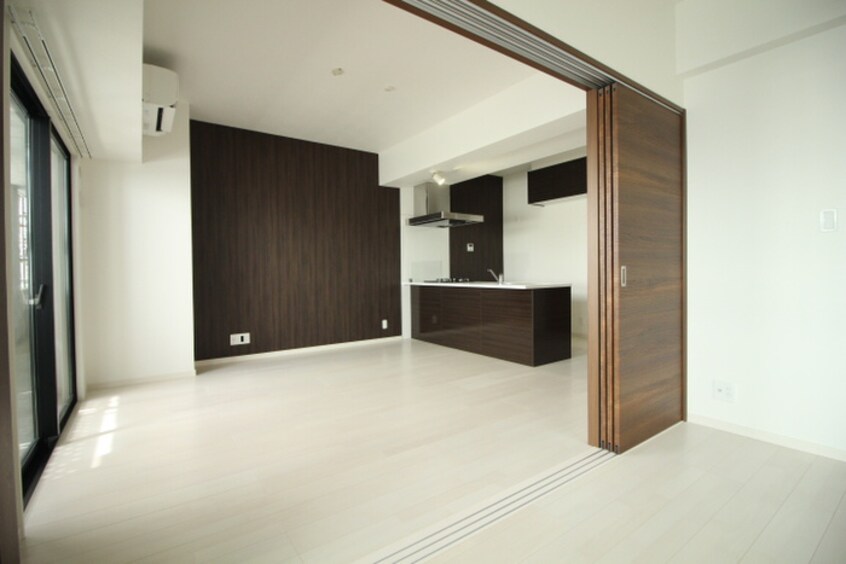 居室 THE SQUARE Central Residence