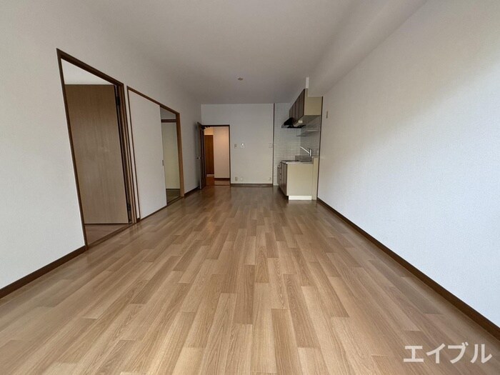 居室 サンヒルズ春日