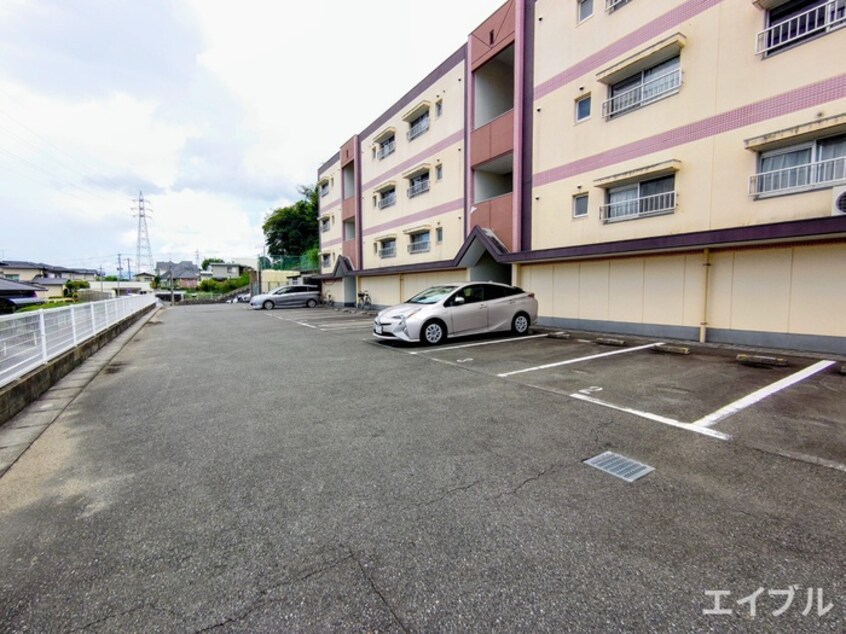 駐車場 サンヒルズ春日