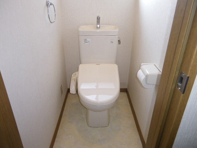 トイレ コーポ大谷３