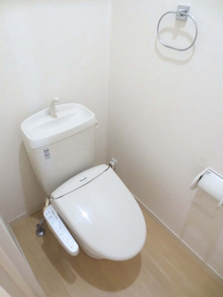 トイレ ソレイユ白山