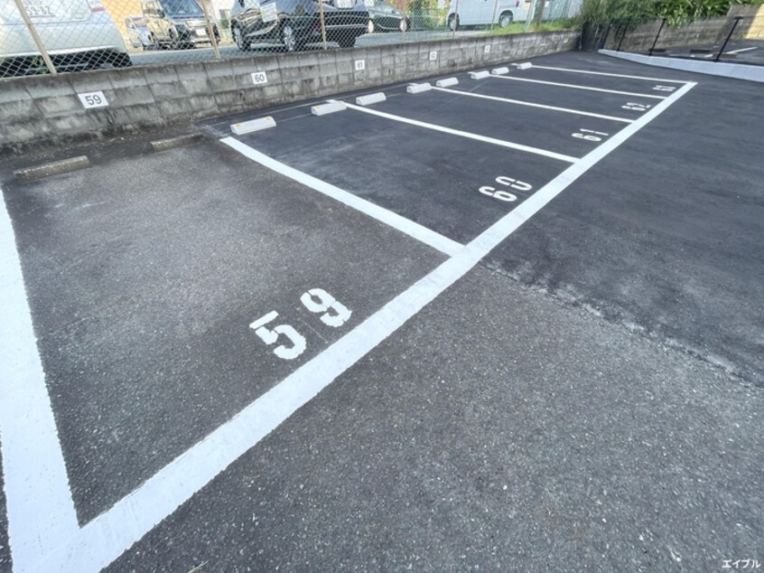 駐車場 メイト天拝