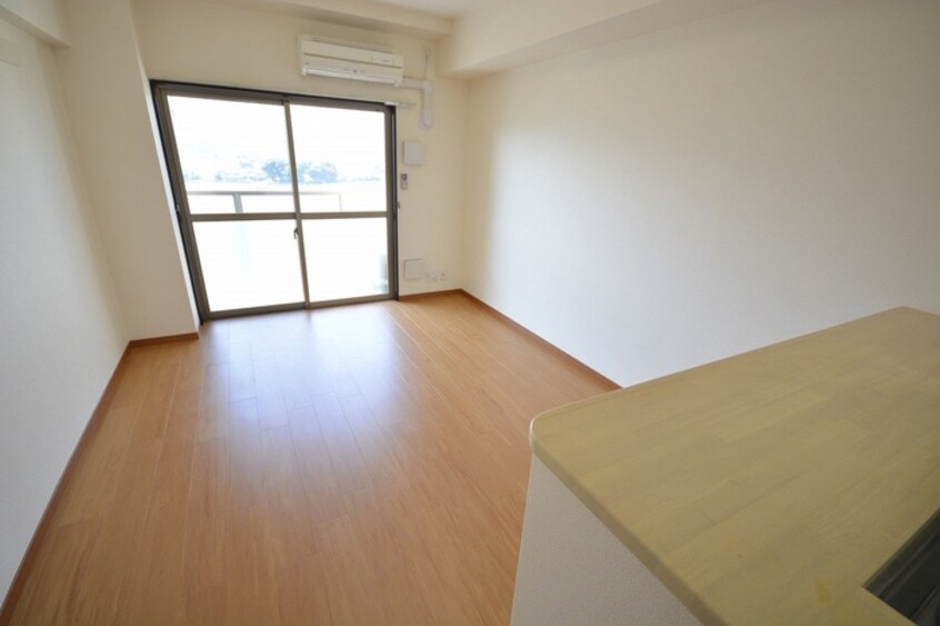 居室 エヴァ－グリ－ン０