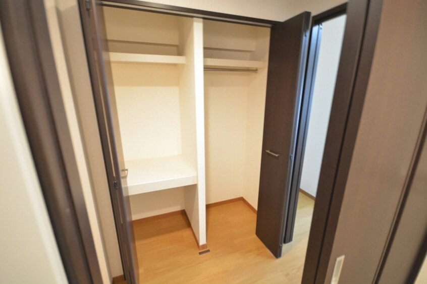 収納 エヴァ－グリ－ン０