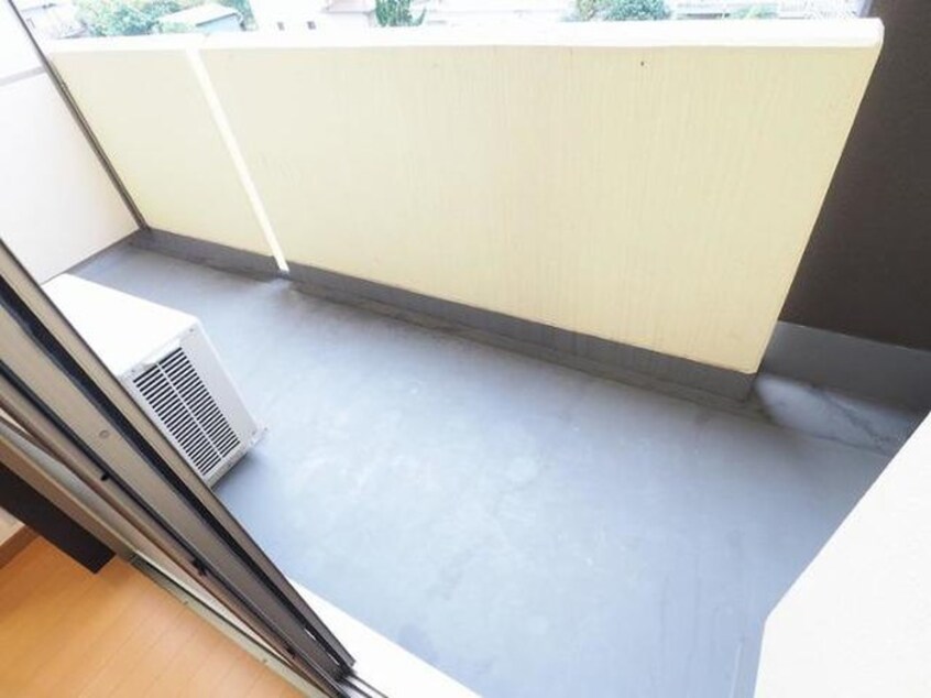 ベランダ・バルコニー エヴァ－グリ－ン０