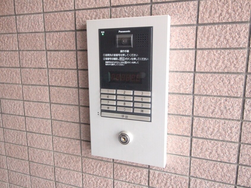 エントランス部分 リバティ参番館