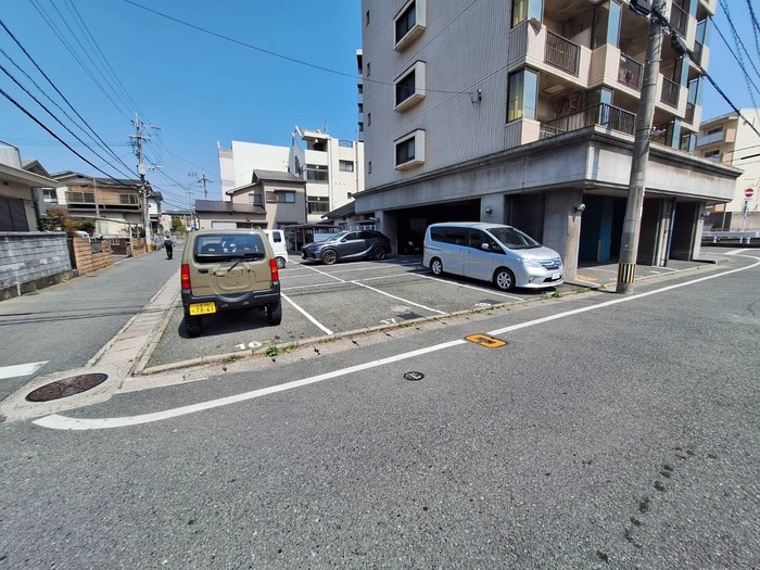 駐車場 オリエンタル三萩野公園