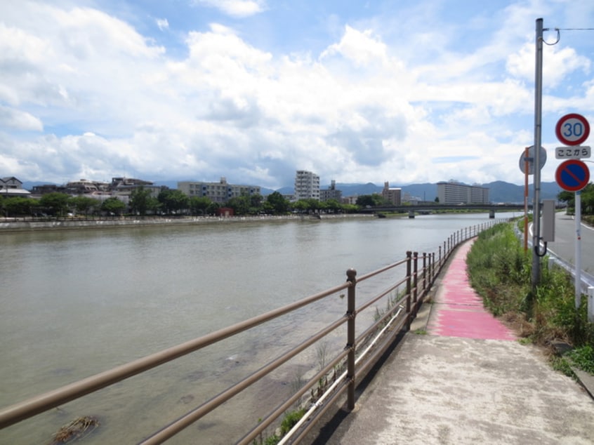 室見川(公園)まで600m Ｋステーションプラザ姪浜