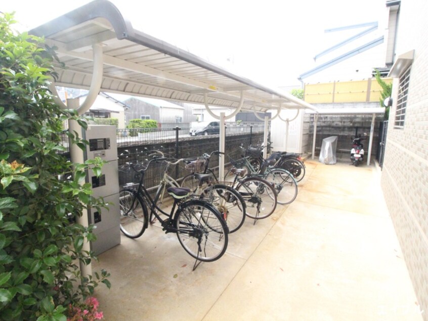 駐輪場 サングリーン　B棟