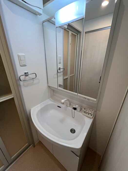 洗面 ｻｳﾞｫｲﾙ･ｶｻﾌﾞﾗﾝｶ（504）