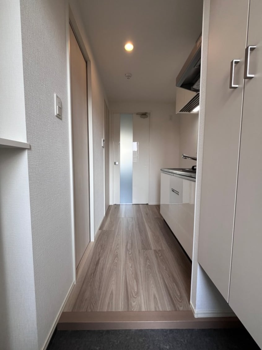 廊下 ｻｳﾞｫｲﾙ･ｶｻﾌﾞﾗﾝｶ（504）