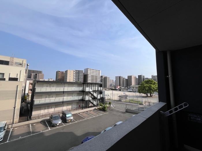 室内からの展望 ｻｳﾞｫｲﾙ･ｶｻﾌﾞﾗﾝｶ（504）