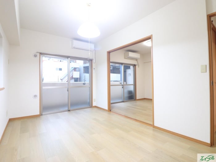 居室 レヴァンテ東郷駅前