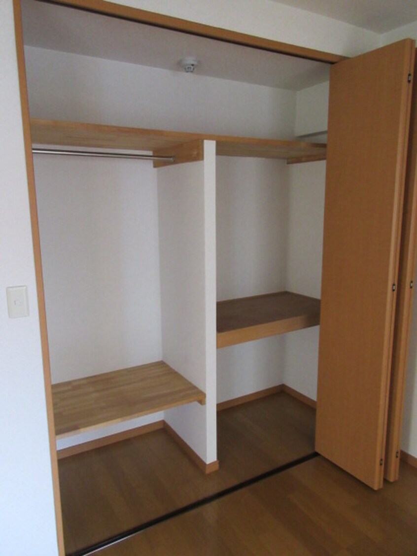 収納 レヴァンテ東郷駅前