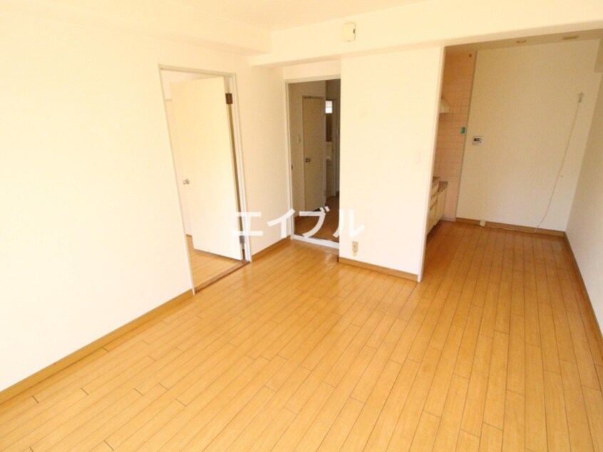 居室 本多ハイツ長門石