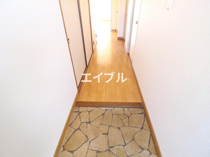 玄関 本多ハイツ長門石