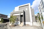 ストロボ街道駅前