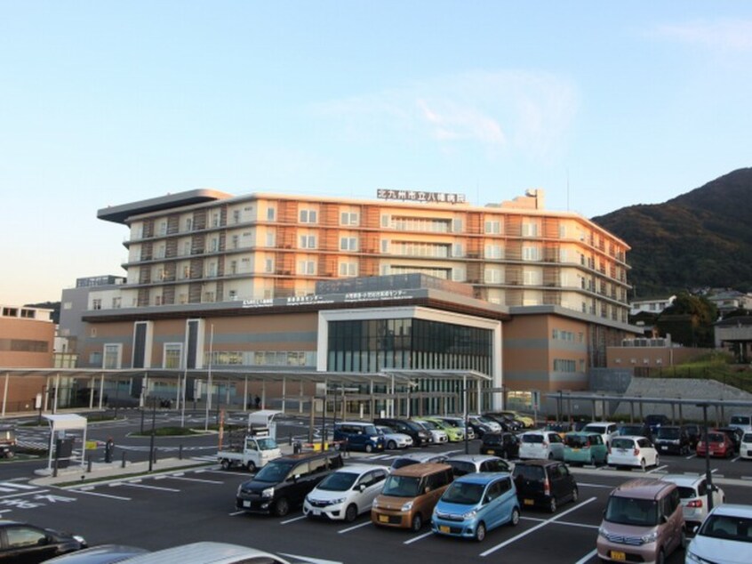 北九州市立八幡病院(病院)まで750m COMFORT SQUARE･Luxe
