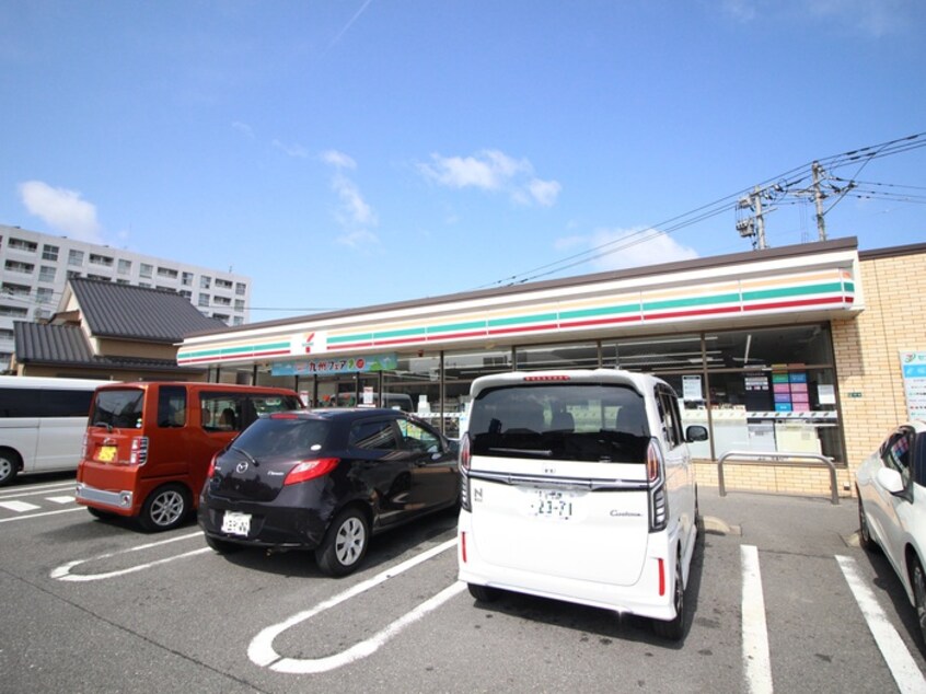 セブンイレブン門司吉志２丁目店(コンビニ)まで180m アヴニール吉志