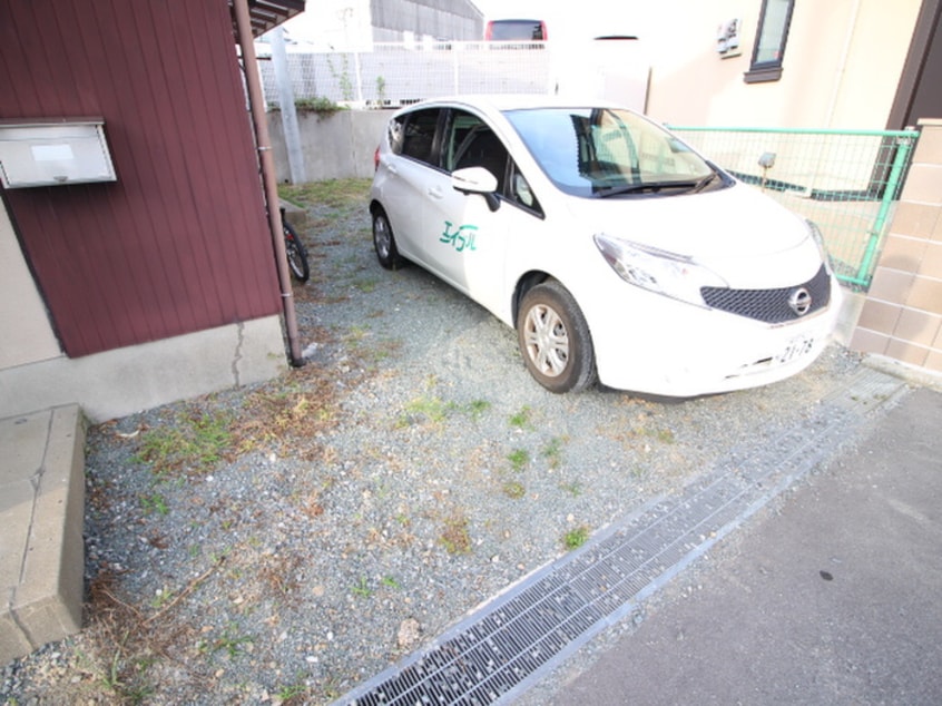 駐車場 谷山仁部貸家