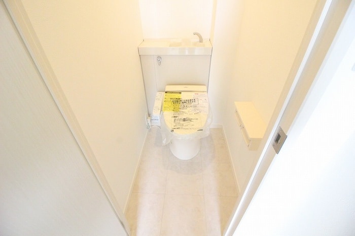 トイレ リブフラット横代