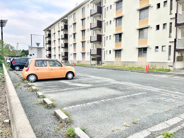 駐車場 ヴィラナリー中間Ⅱ　4号棟