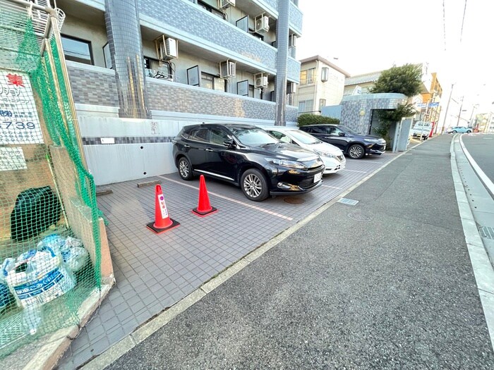 駐車場 ＫＭマンション産医大前