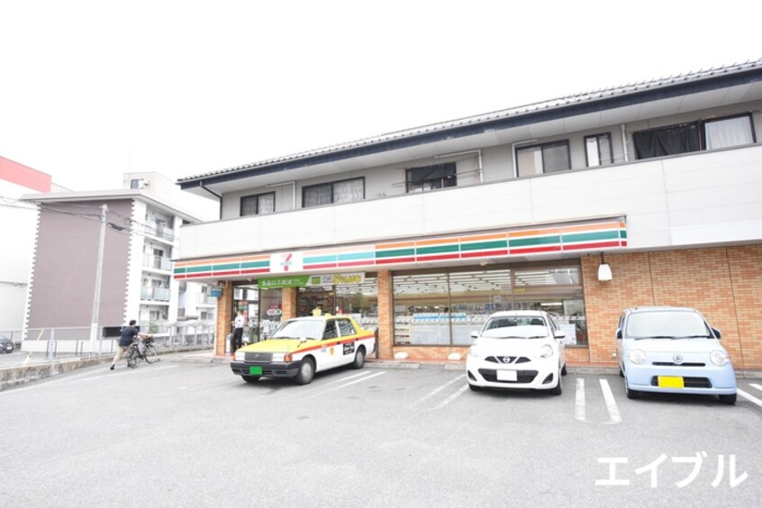 セブンイレブン桜ヶ丘4丁目店(コンビニ)まで600m クリスタルコ－ト井尻