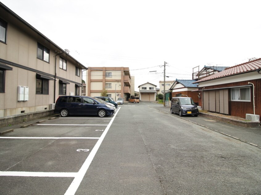 駐車場 セジュ－ル鳥飼