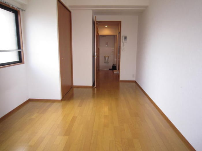 居室 プリマヴェ－ラ