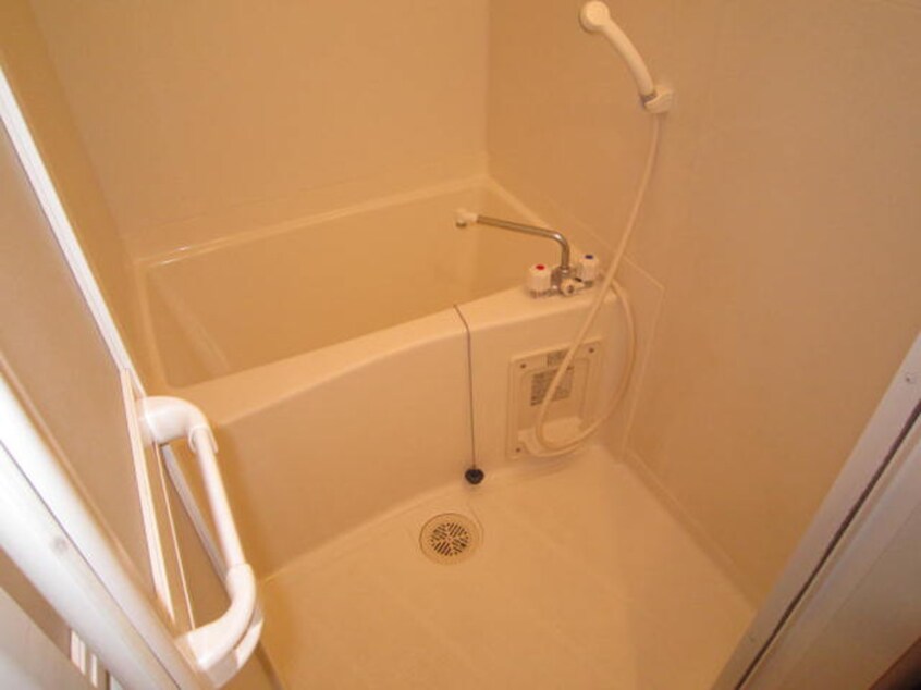 バス／シャワールーム等 プリマヴェ－ラ