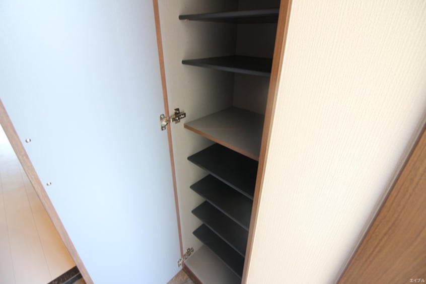靴箱 ライブラ西新