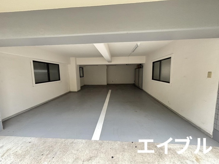 駐車場 エクセル新屋敷