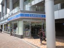 ローソン　平尾駅前(コンビニ)まで91m フィレンツェ平尾