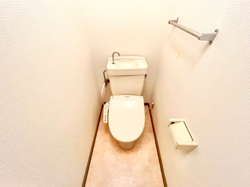 トイレ プラザ・ドゥ・コリ－ナ