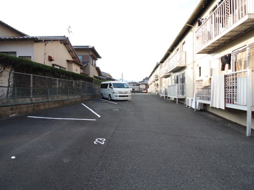 駐車場 プレジ－ルナカノＡ棟